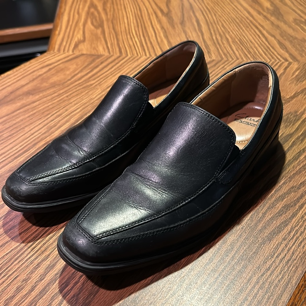 Clark’s Men’s Black Dress Shoes size 9-1/2